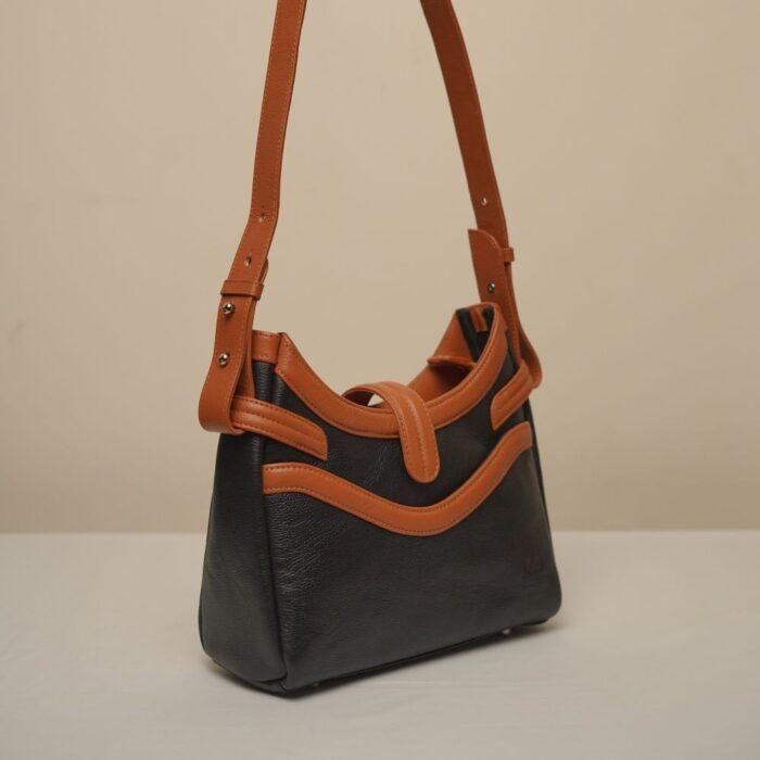 Billow Shoulder Bag - Black & Tan