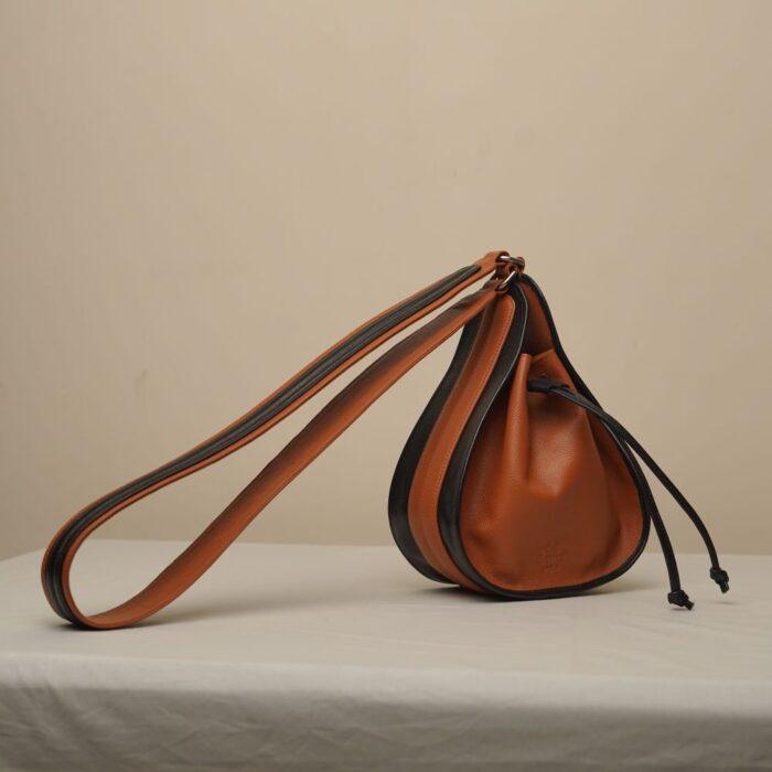 Curl Batua Sling - Tan & Black